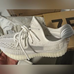 Yzy 350 V2